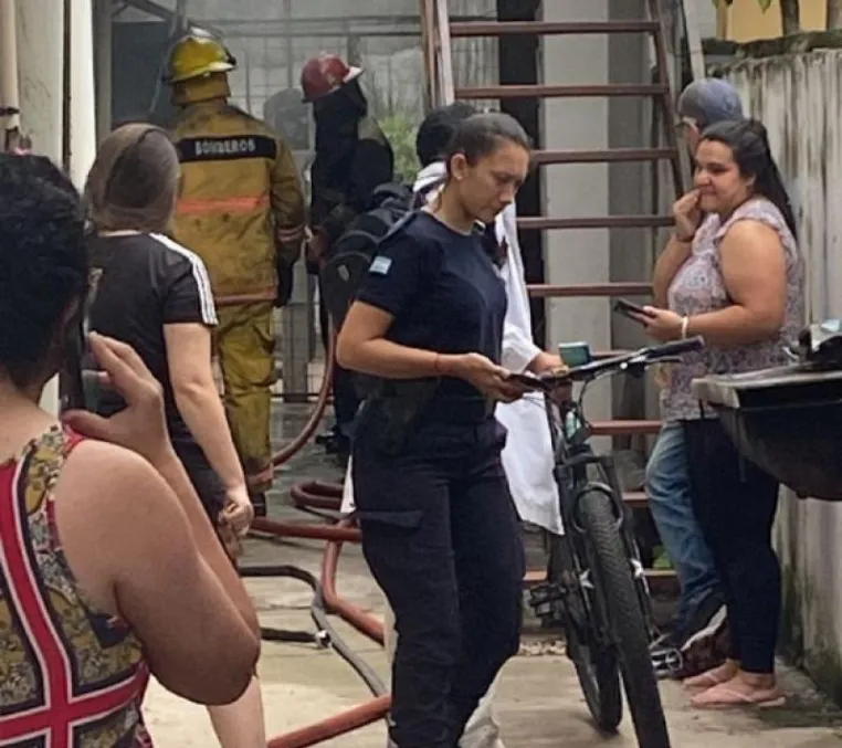 UNA VELA ENCENDIDA GENERÓ UN GRAN SUSTO