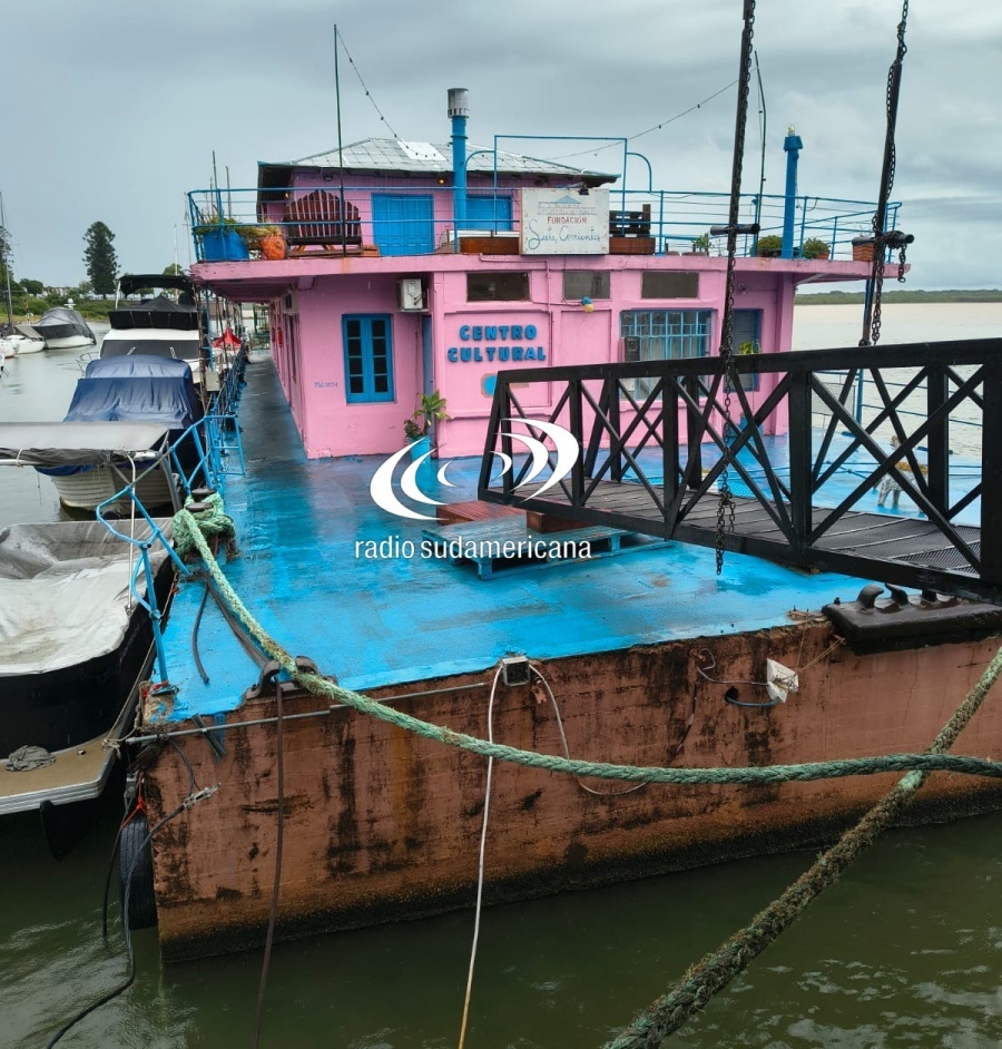 CÓMO FUE EL INCIDENTE DE LA BARCAZA EN EL YATCH CLUB DE CORRIENTES